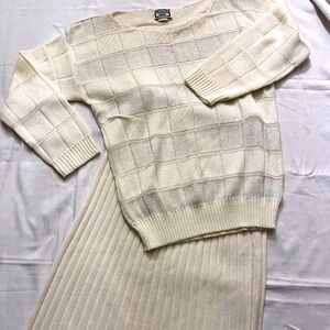 70’s/80’s Vintage Winter White Knitted Skirt & Sweater Set